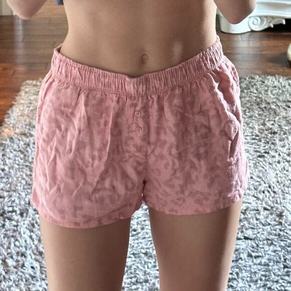 Target Women's Pink Shorts - Picture 1 of 2